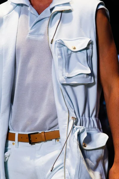 Look 47